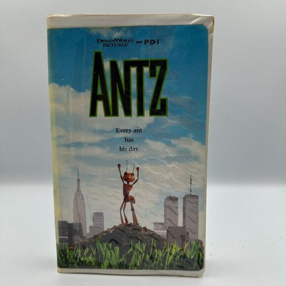 Antz VHS 1998 DreamWorks Animated Film Woody Allen Sharon Stone - Picture 1 of 3